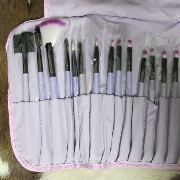 32 PIECE MAKEUP BRUSH SET NIP - Picture 1 of 5